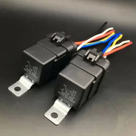 7493 Allmost 2 Pcs New Trim And Tilt Relay Plug Socket Cook Mfg 12v 80-amp