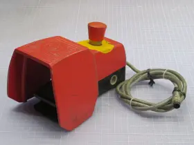 606.1600.435 Bernstein Foot Switch T249031