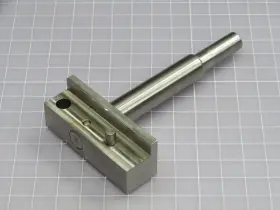 8104233035 Bosch Mount For Orienting Slide T241539