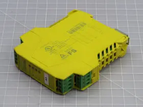 T249241 Phoenix Contact 24uc/esa4/3x1/ix2/b Psr-scp- Safety Relay