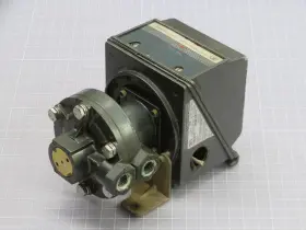 J302k-455 United Electric Meter T240702