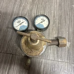 Union Carbide CGA-320 Pressure Regulator #R3 Used. Price: $50.00.