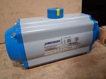 Jamesbury VPVL250 Da Double Acting Pneumatic Valve Actuator Bidirectional New. Price: $180.00.