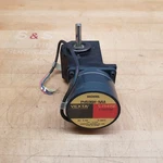 Oriental Vexta PH596H-NAA 5-PHASE Stepping Motor, W/ Right Angle Shaft. Used. Price: $243.67.